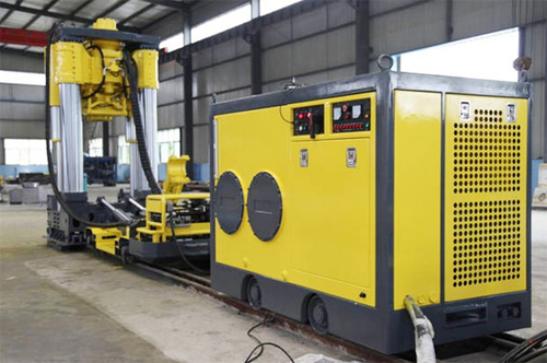 LM-120型反井鉆機施工 LM-120型反井鉆機施工